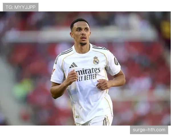 特伦特·亚历山大-阿诺德:内收中场战术开创者解析 特伦特·亚历山大-阿诺德:内收中场战术开创者解析